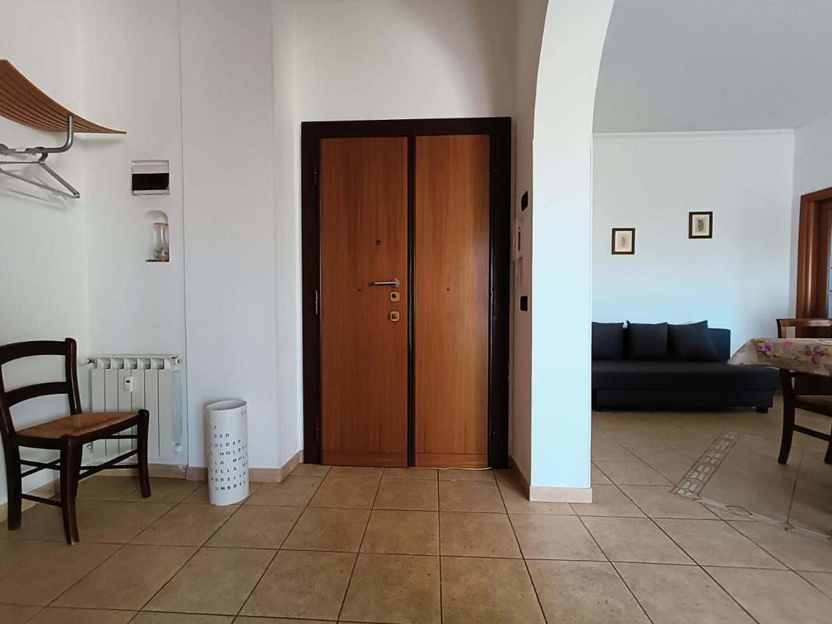 Avellini - Delightful And Spacious Apartment With Terrace - Near Metro A Cornelia روما المظهر الخارجي الصورة